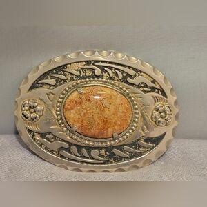 Beautiful Agate Stone Incased in Cab Style Centerpiece, Western Belt Buckle!